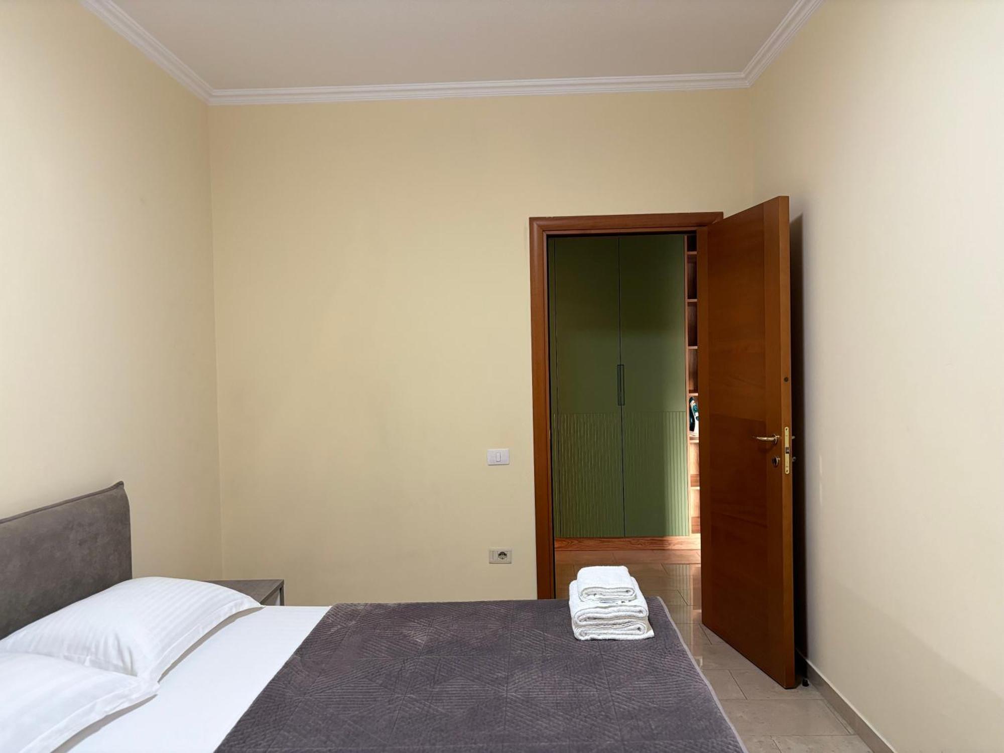 Tam 2Bdr Center Taiwan Apartment 티라나 외부 사진